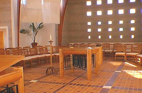 ALBU16.jpg (23792 bytes)