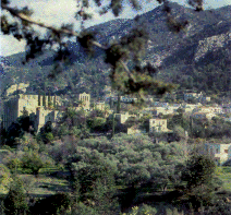 distant.gif (42831 bytes)