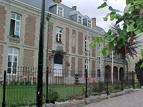 grim001.jpg (31307 bytes)