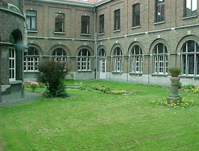 grim015.jpg (27305 bytes)