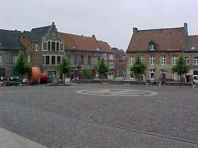 grim025.jpg (20230 bytes)