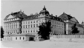 IMLouka01.gif (25699 bytes)