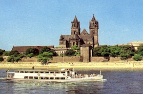 IMMagDOM01.jpg (24496 bytes)