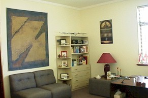 QPOFFICE2.JPG (17809 bytes)