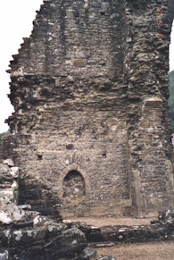 tal-04.jpg (29323 bytes)