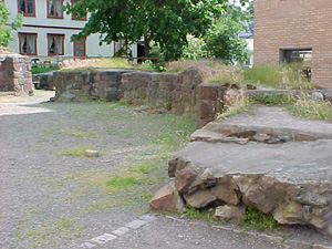 tons05.jpg (28331 bytes)