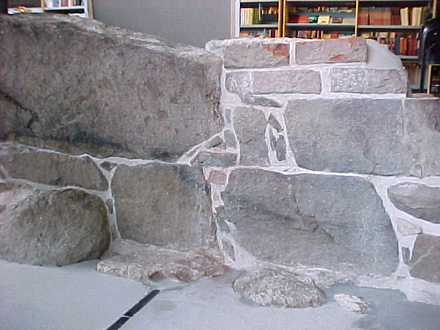 tons27.jpg (22703 bytes)