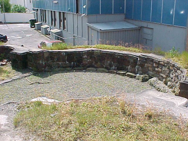 tons31.jpg (29543 bytes)