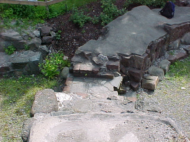 tons36.jpg (28766 bytes)