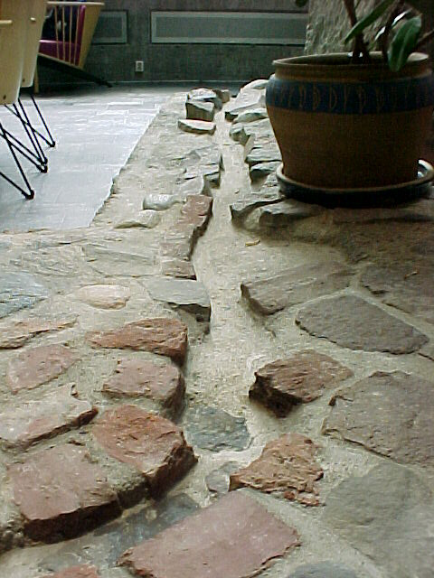 tons43.jpg (25859 bytes)