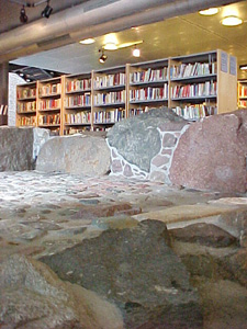 tons44.jpg (26798 bytes)