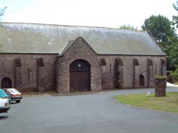 13 Spanish barn.jpg (11176 bytes)