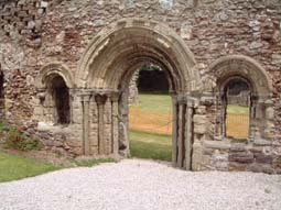 44 Norman arch.jpg (19163 bytes)