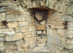 Tupholme24.jpg (27495 bytes)